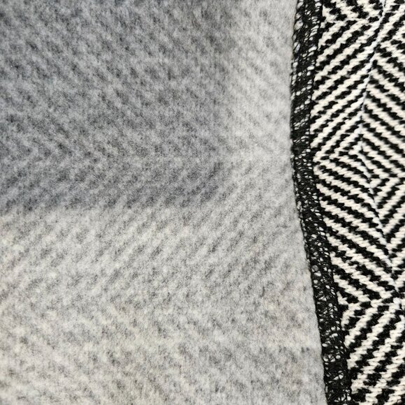 J. Crew Turtleneck Fleece Lined Sweater Black White Herringbone Small Chic - Picture 11 of 11